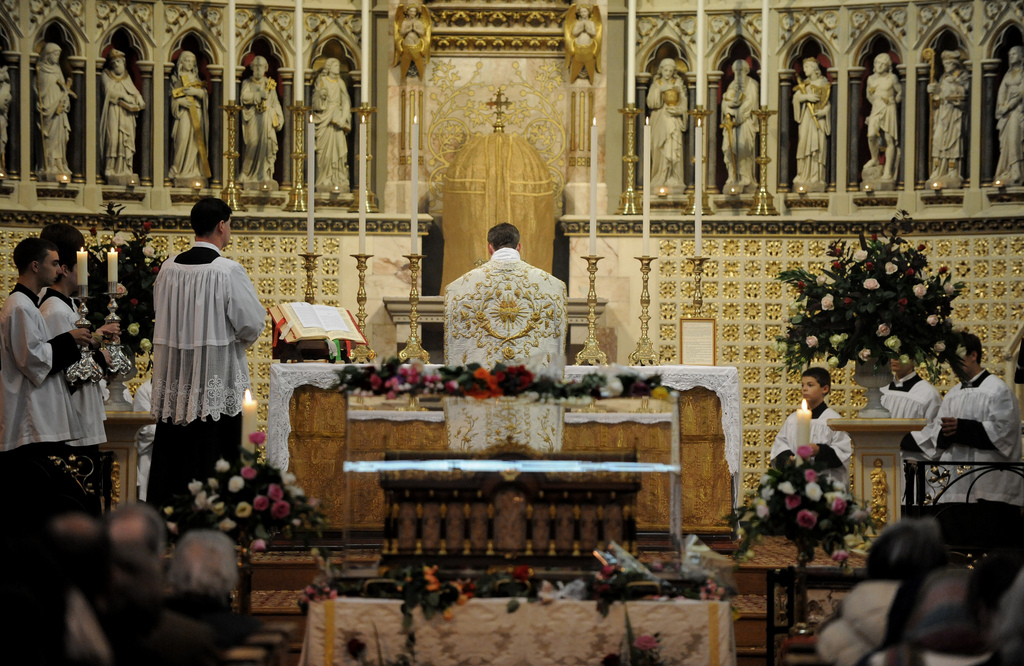 Latin Mass in Oxford - Flickr Image by:Catholic Church England & Wales